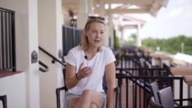 Kiki Schneider – Super Horse Addicted