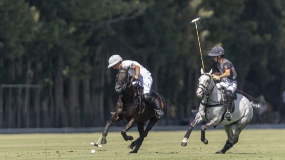 Pablo Pieres & Rufino Bensadón – BLACK BEARS vs. CALATAGAN – Photo Credit MATIAS CALLEJO
