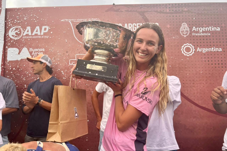 PHOTO-2025-12-06-20-34-02-2